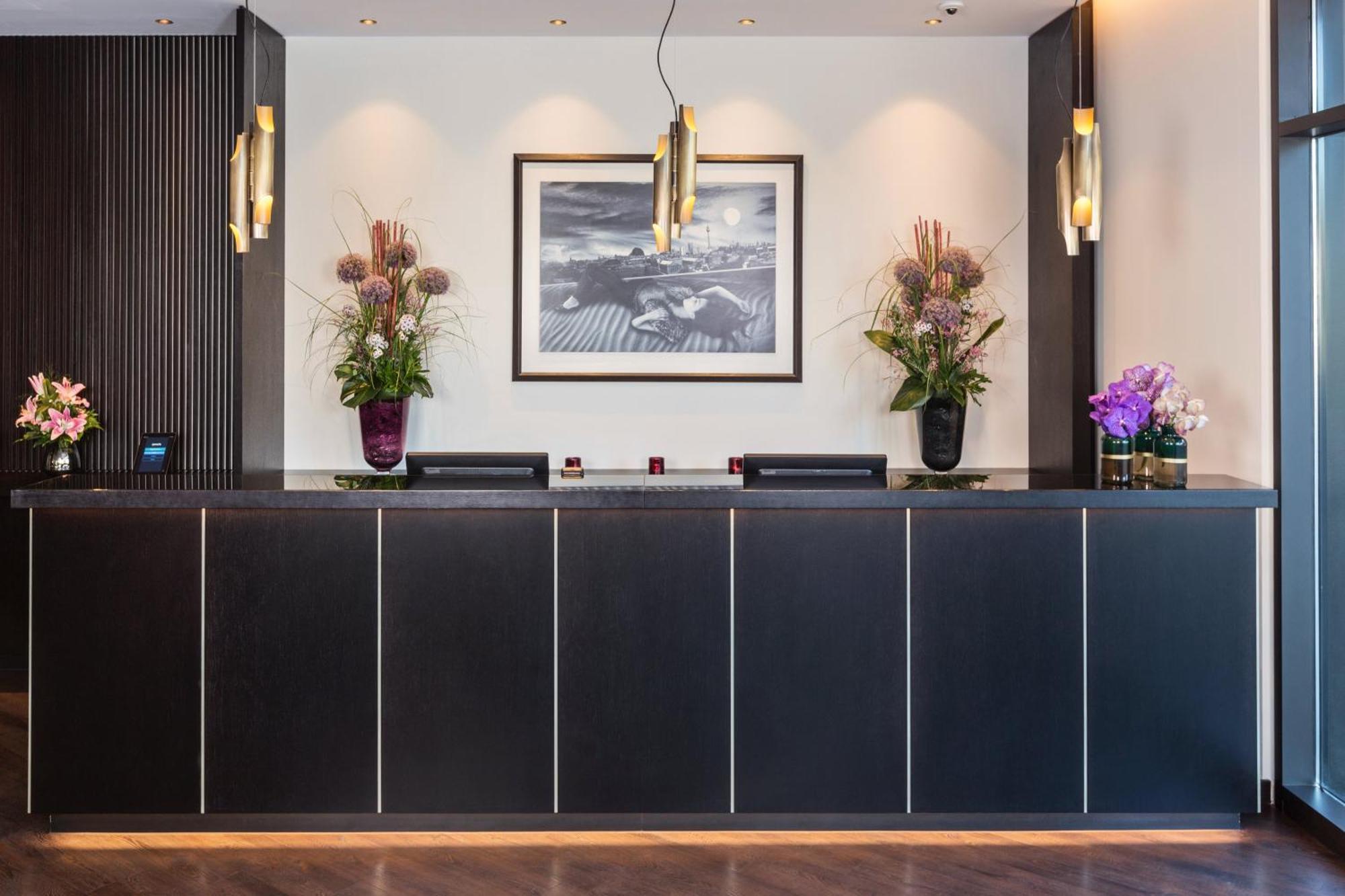 Holiday Inn Berlin City Center East Prenzlauer Berg By Ihg — Photos 1